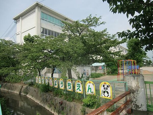 画像28:幼稚園、保育園「東幼稚園まで560m」