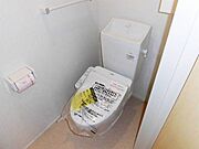 清潔感のあるトイレです。