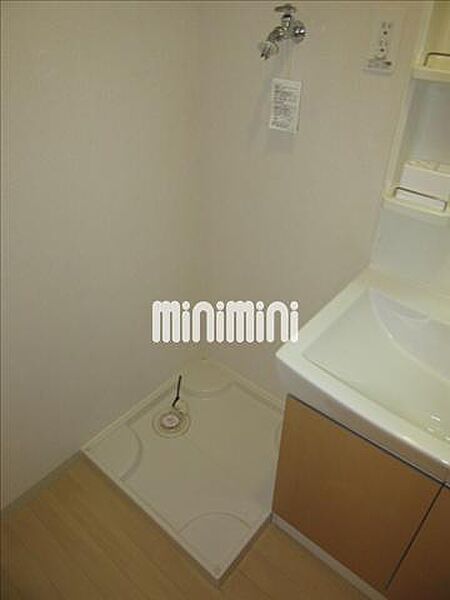 画像8:洗濯機置き場は室内にありますよ。