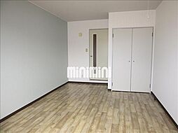 二輪ハウス 2階1Kのリビング/ダイニング