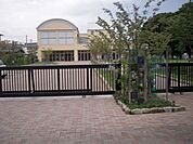 幼稚園、保育園「那加中央保育所まで2500m」