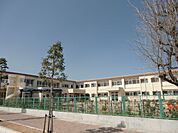 幼稚園、保育園「蘇原保育園まで550m」