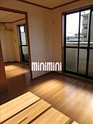 明るいお部屋です