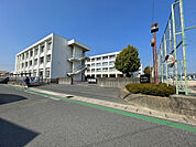 中学校「可児市立蘇南中学校まで2425m」