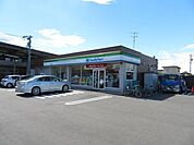 コンビニ「ファミリーマート瑞穂稲里店まで200m」