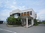 病院「福田内科医院まで490m」