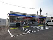 コンビニ「ローソンまで500m」