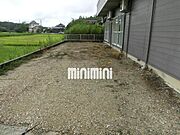 ベランダ側駐車場