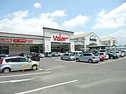スーパー「バローまで2600m」