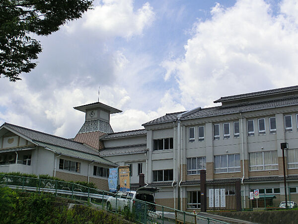 画像16:小学校「恵那市立大井小学校まで1443m」