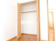 洋室のクローゼットです。