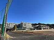 中学校「岐阜市立藍川東中学校まで1204m」