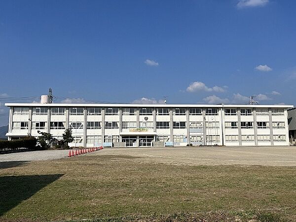 画像16:小学校「関市立下有知小学校まで434m」