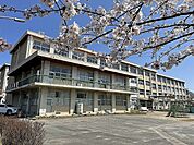 小学校「岐阜市立芥見東小学校まで1382m」