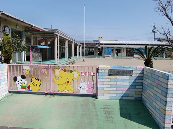 画像20:幼稚園、保育園「四日市幼稚園まで420m」