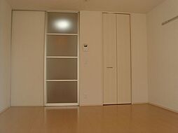 オワゾー・ブルー 1階1Kのリビング/ダイニング