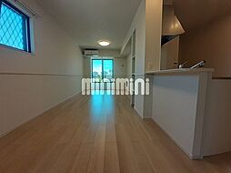 シャインガーベラ 102 1階1LDKのリビング/ダイニング