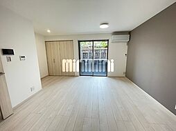 ロクハウス富田 202 2階ワンルームのリビング/ダイニング