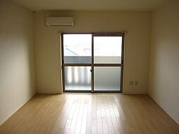 シンフォニー大園 3階1Kのリビング/ダイニング