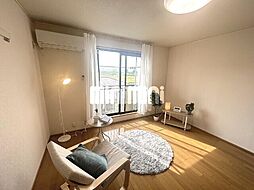 エフラット 2階1Kのリビング/ダイニング