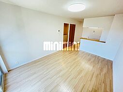 サザンクロス 2階1LDKのリビング/ダイニング