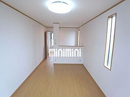 スズカ　ファースト 1階1SDKのリビング/ダイニング