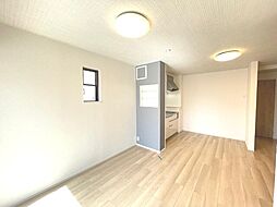 ローレル　I 101 1階1LDKのリビング/ダイニング