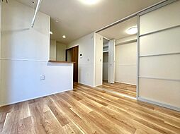 ルミエール真栄房 102 1階1LDKのリビング/ダイニング