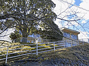 小学校「いなべ市立三里小学校まで2979m」