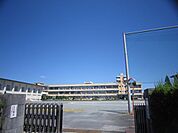 中学校「東員町立東員第一中学校まで1822m」