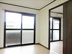 Ｌｉｍｐｉａ城南 1階2DKのリビング/ダイニング