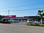 スーパー「マックスバリュ亀山店まで7487m」