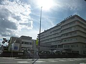 病院「済生会松阪総合病院まで1700m」