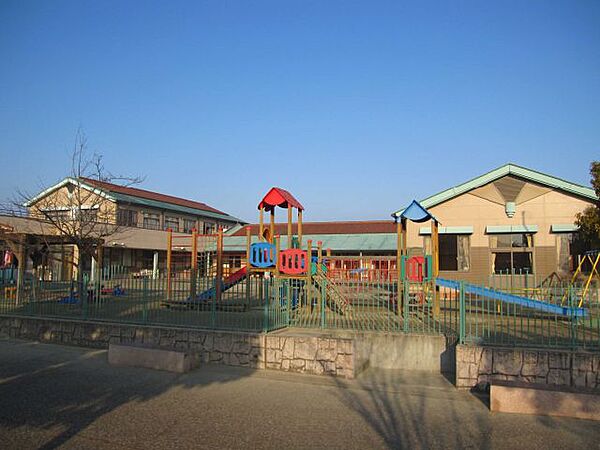 画像8:幼稚園、保育園「ゆめが丘保育所まで690m」
