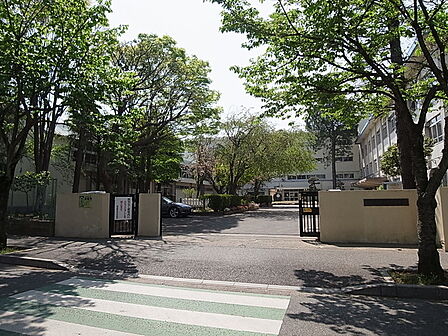 船橋市立習志野台中学校1110m徒歩14分