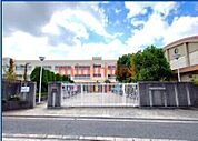 茨木市立穂積小学校 464m