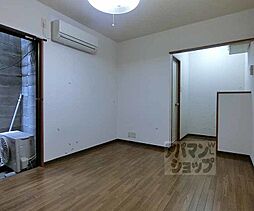 京阪本線 神宮丸太町駅 徒歩15分の賃貸マンション 3階1Kのリビング/ダイニング