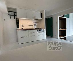 京都地下鉄東西線 二条駅 徒歩17分の賃貸マンション 7階2LDKのリビング/ダイニング