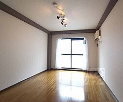 グランドールワタナベII 507 1階1Kのリビング/ダイニング