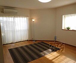 マリベール北山 301 3階1LDKのリビング/ダイニング