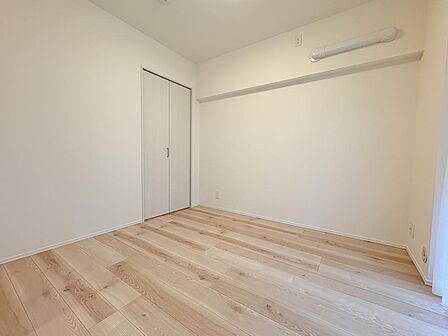 ●洋室約5.1帖 全室にエアコンが設置できるようにAC先行配管施工済み。