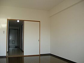 サンロイヤル大門  ｜ 三重県津市大門（賃貸マンション1K・6階・30.40㎡） その10