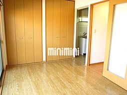 ブルースカイマンションVI 4階ワンルームのリビング/ダイニング