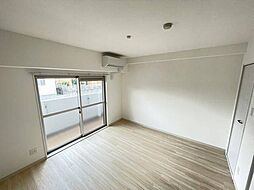 ＳＫＹ＆ＥＡＲＴＨ 102 1階1Kのリビング/ダイニング