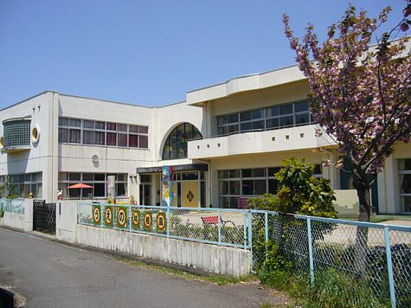 画像27:幼稚園、保育園「上野幼稚園まで740m」