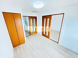 六本木ホームズ 5階2DKのリビング/ダイニング