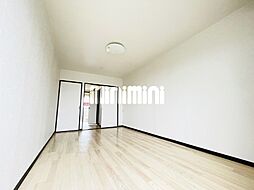 キャンパスシティII 2階1Kのリビング/ダイニング