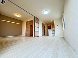 ディーシャンブル江島台 105 1階1LDKのリビング/ダイニング