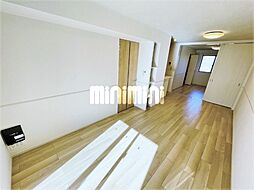 エトワールIV 102 1階1LDKのリビング/ダイニング