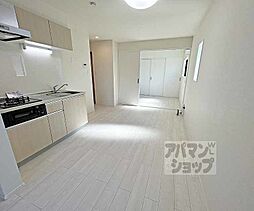 近鉄京都線 伏見駅 徒歩7分の賃貸アパート 3階1LDKのリビング/ダイニング